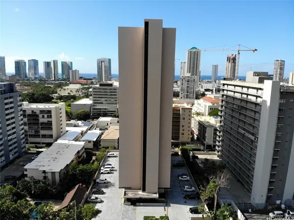 775 Kinalau Pl APT 1408, Honolulu, HI 96813