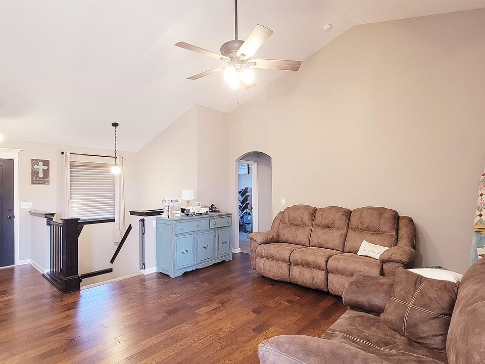 1st image of 2526 New Spring Ct