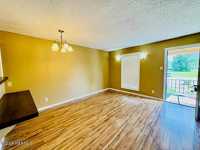 1 bed, 800 sqft, $700 — Photo 2