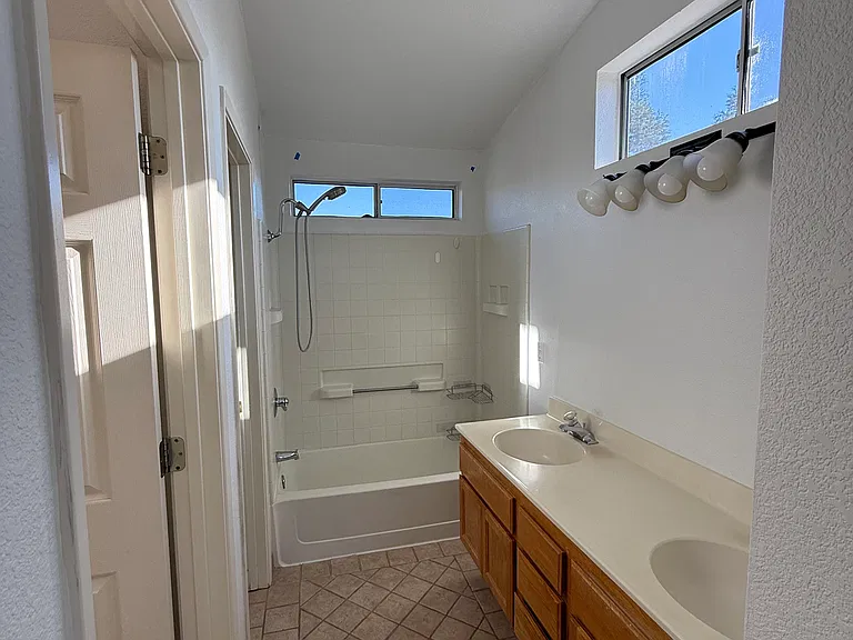 4217 Tackett Ct — Photo 14