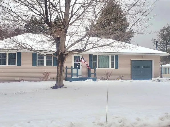 6780 Knollwood Dr, Fairview, PA 16415