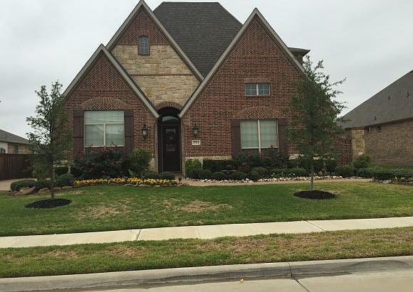 1st image of 2762 Waverley Dr