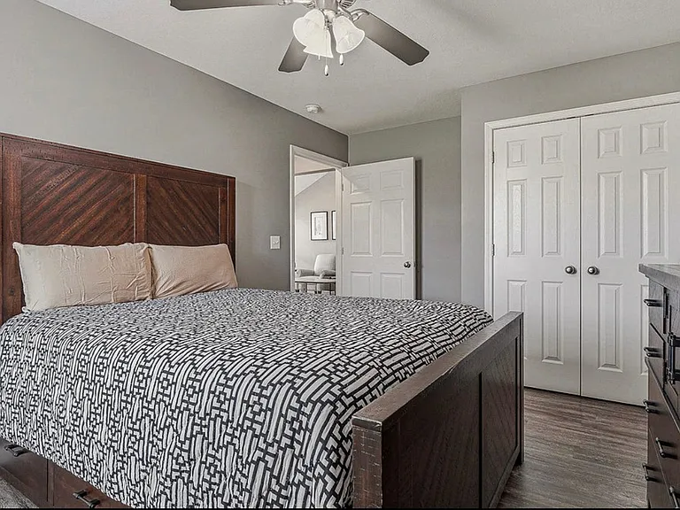 4504 Regina Ct — Photo 15