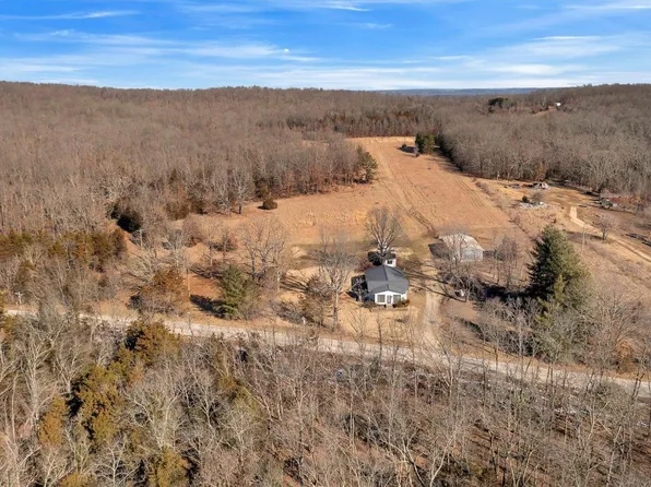 17 Old Irondale Rd, Bismarck, MO 63624