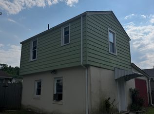 1611 Cardinal Dr #RH, Bethlehem, PA 18015