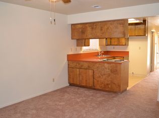 431 6th St, Hollister, CA 95023