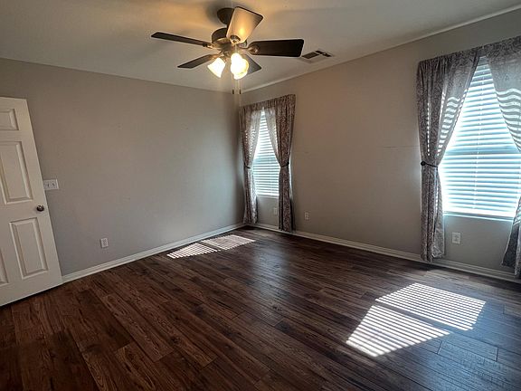 3rd image of 1141 Claire Rose Ave