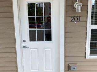 210 Butler Ave NW APT 201, Carrollton, OH 44615