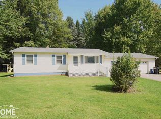 2711 Hibbard Rd, Corunna, MI 48817