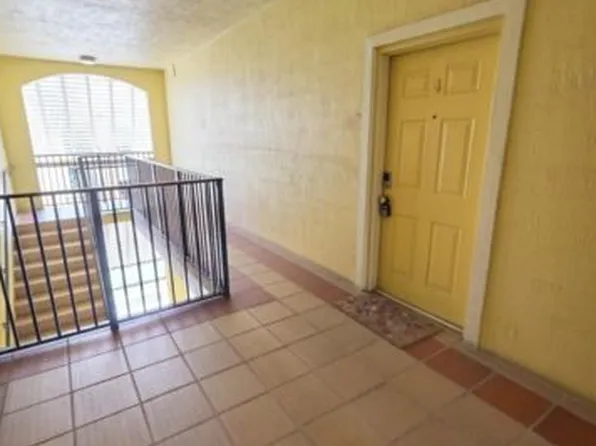 7240 NW 114th Ave APT 304, Doral, FL 33178