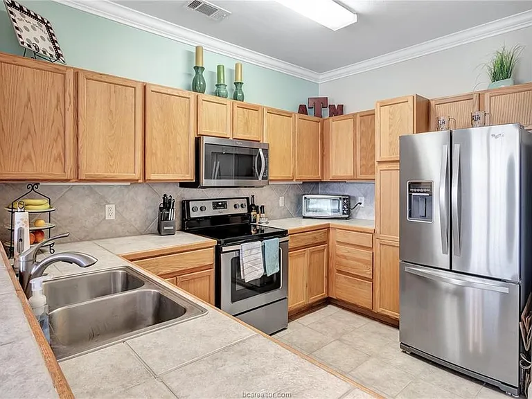 801 Luther St W #1401 — Photo 12