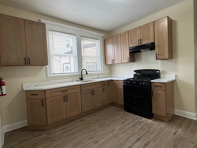 60 Vermont Ave #1 — Photo 7