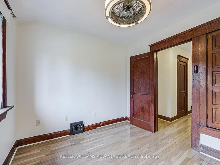 38 Hopedale Ave — Photo 32