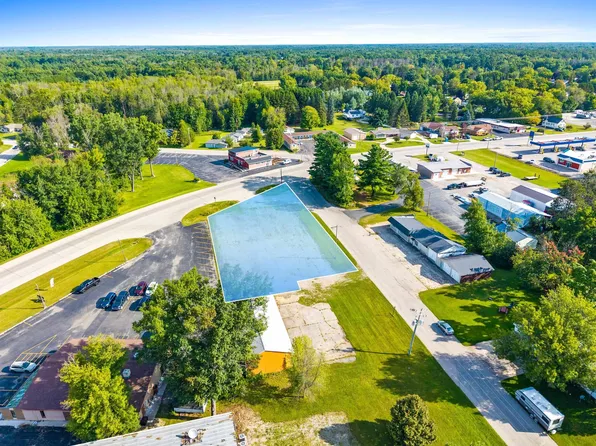 801 French St, Peshtigo, WI 54157