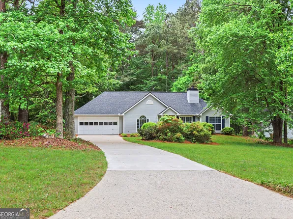 2365 Holly Branch Dr, Cumming, GA 30040