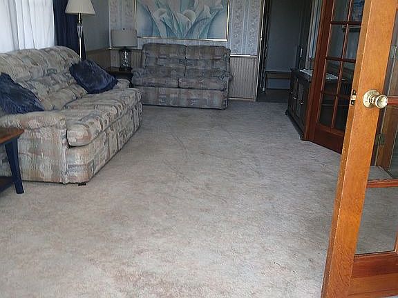 5th image of 251 Patterson Rd #G0