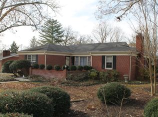 500 Bragg Cir, Tullahoma, TN 37388