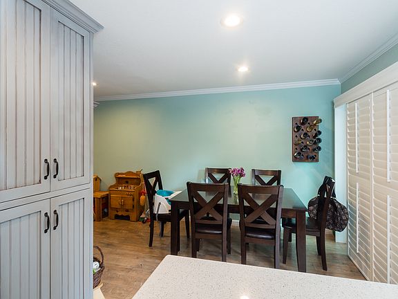 3rd image of 2161 Bella Casa St