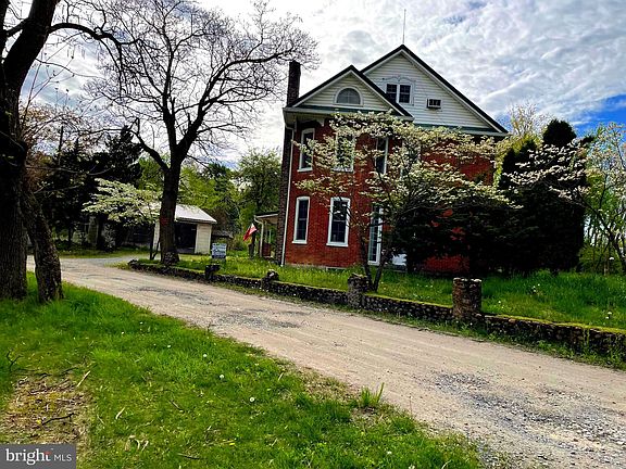 2nd image of 135 Eastland Dr