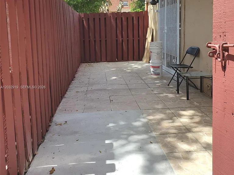 250 NW 107th Ave #106 — Photo 3