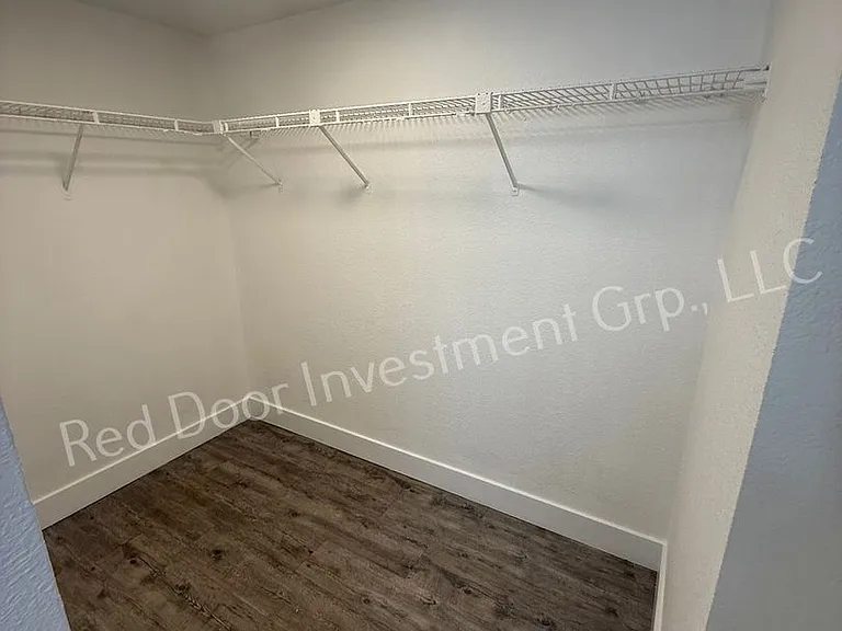 Walden Landing Apartments — Photo 13