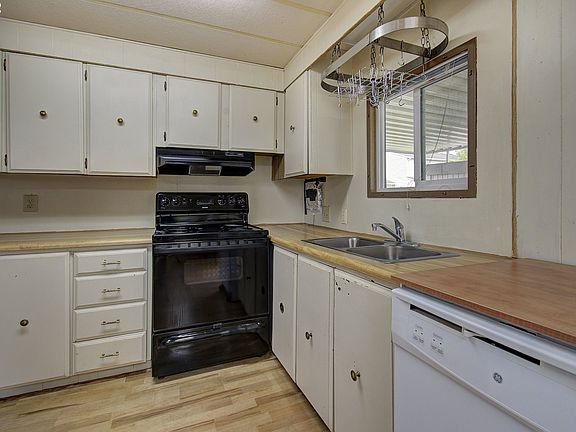 5th image of 15411 SE Mill Plain Blvd Unit C2