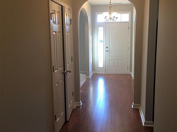 5th image of 29869 Carriage Creek Cir NW