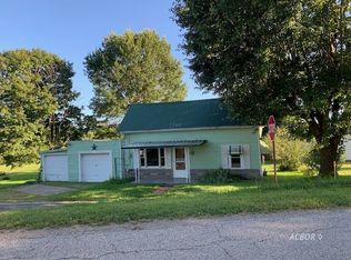 6945 Short St, Albany, OH 45710