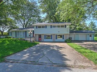 41 Ronald Dr, Decatur, IL 62526