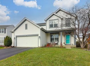 4781 Highwood Ln, Lake In The Hills, IL 60156