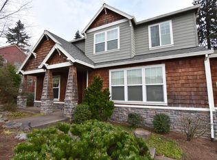 16430 Oak Valley Dr, Oregon City, OR 97045