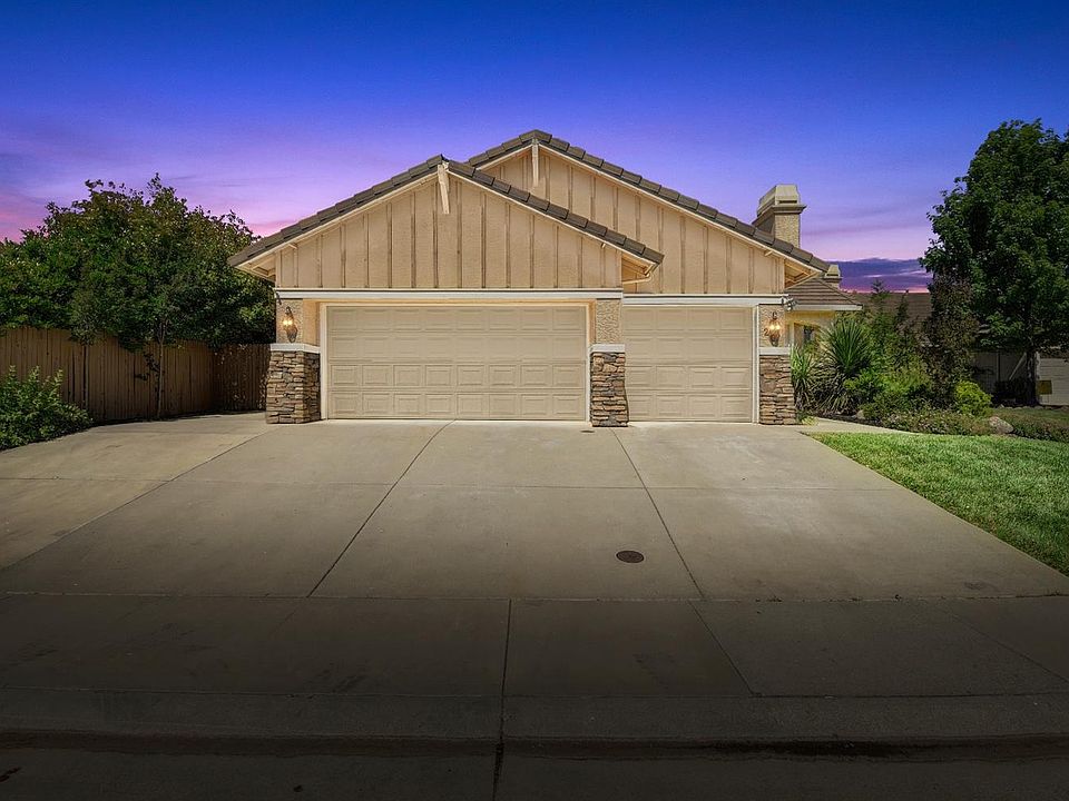 1st image of 204 Foxglove Ct