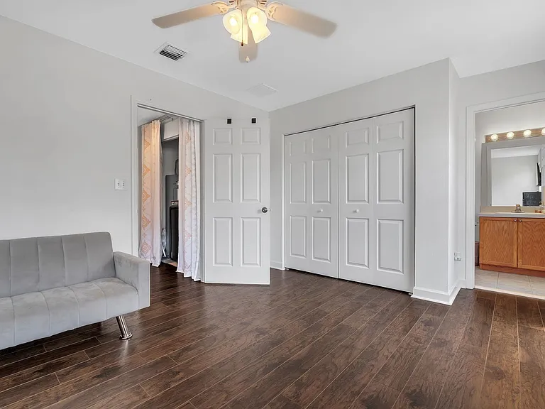 4311 Four Oaks Blvd — Photo 21