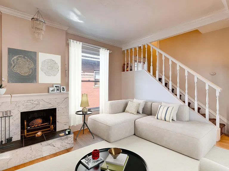 1035 N Marion St #3 — Photo 1