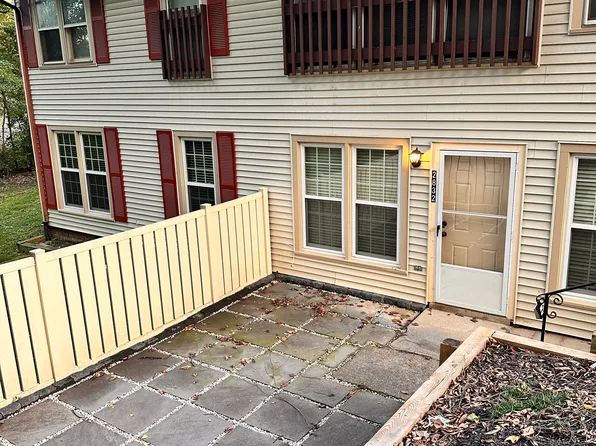 2832 Chablis Cir, Woodbridge, VA 22192