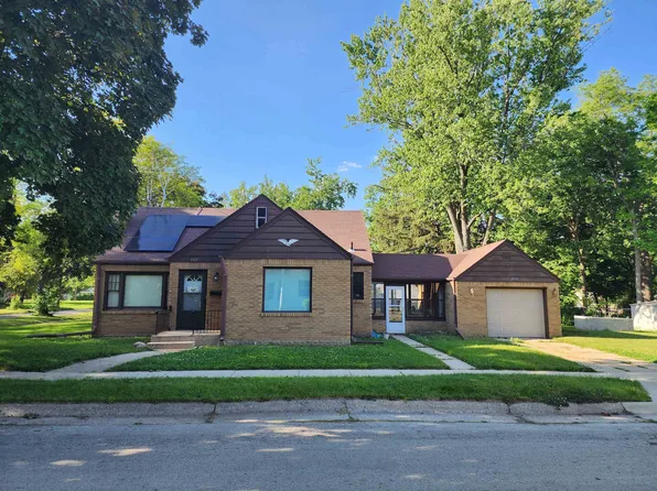 1517 Yonge St, Rockford, IL 61103