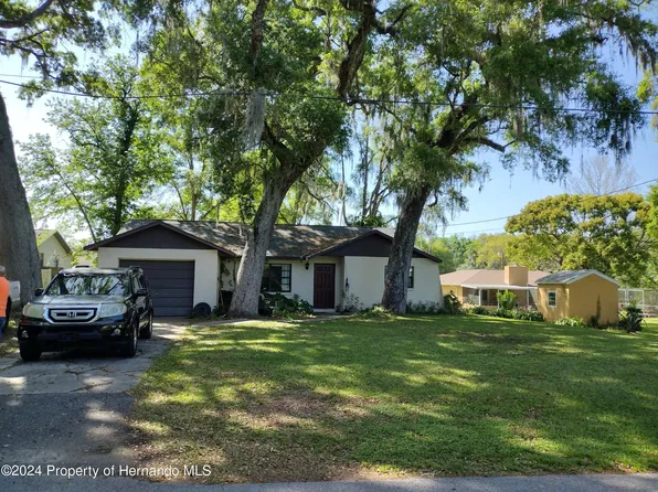 10205 Morningstar Ave, Brooksville, FL 34601