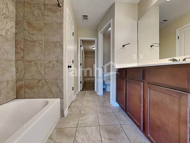10185 Sorrento Pl — Photo 11