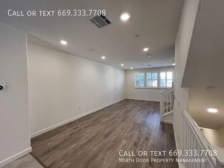 2762 Ferrara Cir — Photo 8
