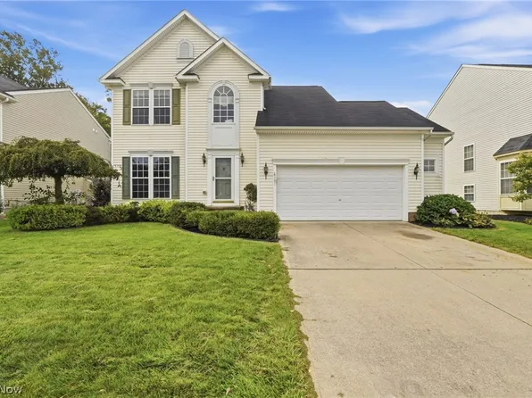 101 Colonial Dr, Painesville, OH 44077