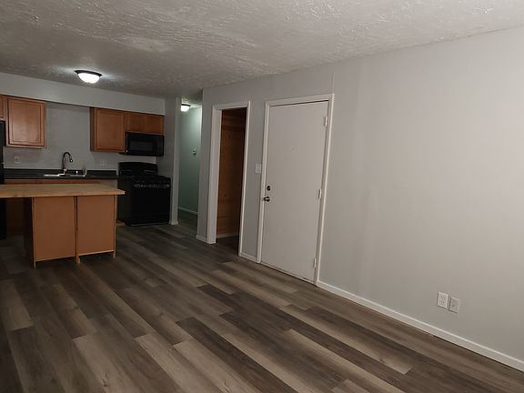 4th image of 510 S Clayton St APT 1
