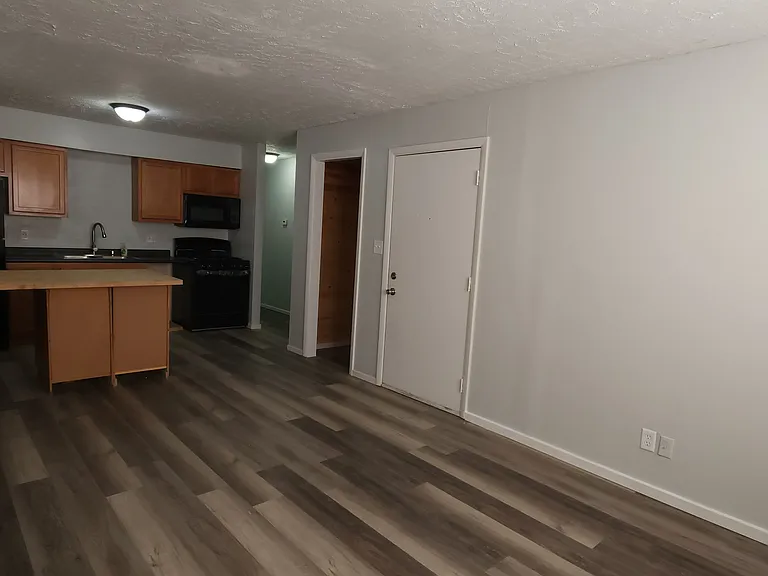 510 S Clayton St #1 — Photo 4