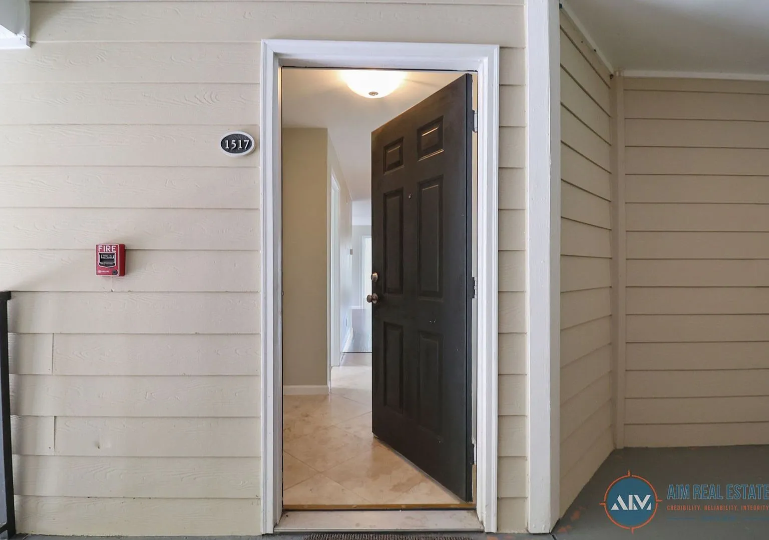 Bright, Freshly Updated 2BR/2BA Condo at The Estate at Westbury Top Floor Living! — Photo 4