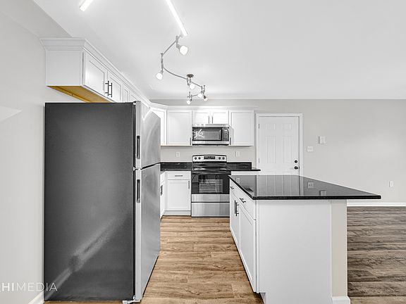 2nd image of 2080 E Rand St #2