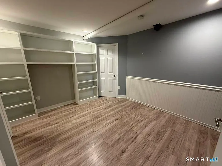 75 Leslie Rd #D — Photo 23