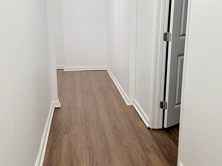 3395 Woodlake Ln — Photo 22