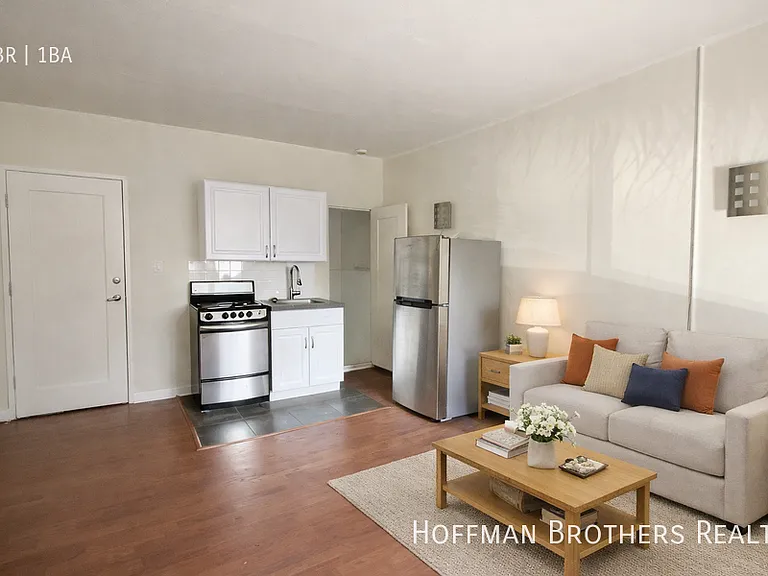 654 S Dunsmuir Ave #203 — Photo 1