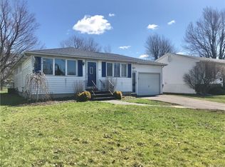 365 Argus Dr, Depew, NY 14043