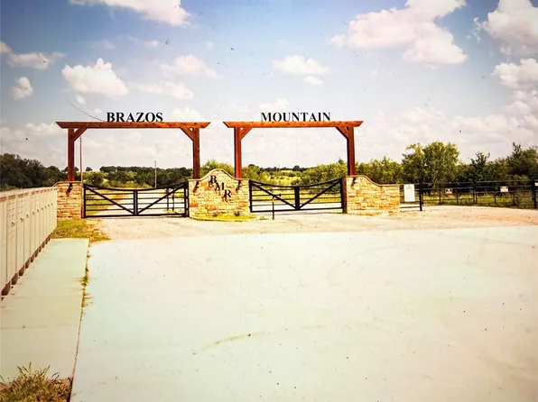 125 Long View Dr, Mineral Wells, TX 76067