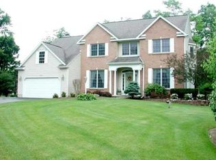 610 Vanderlyn Ln, Slingerlands, NY 12159